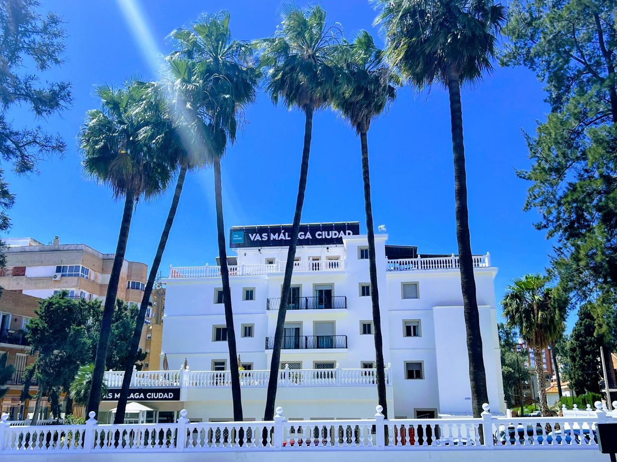 Hotel Vas Malaga Ciudad Esterno foto