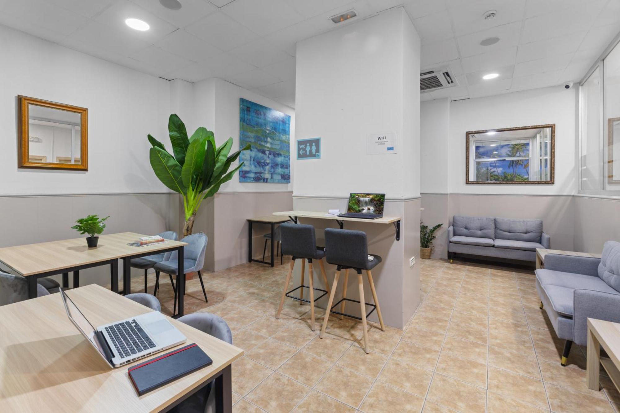 Hotel Vas Malaga Ciudad Esterno foto