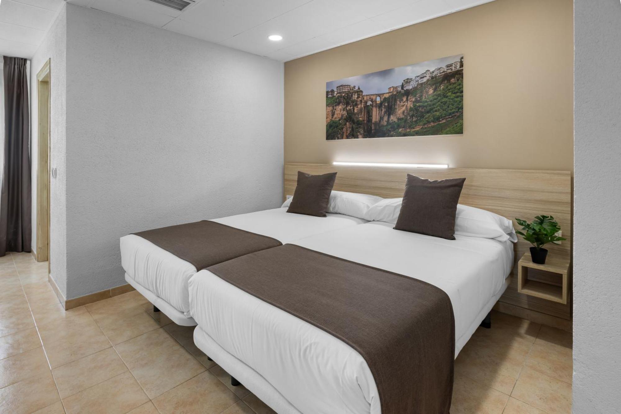 Hotel Vas Malaga Ciudad Esterno foto