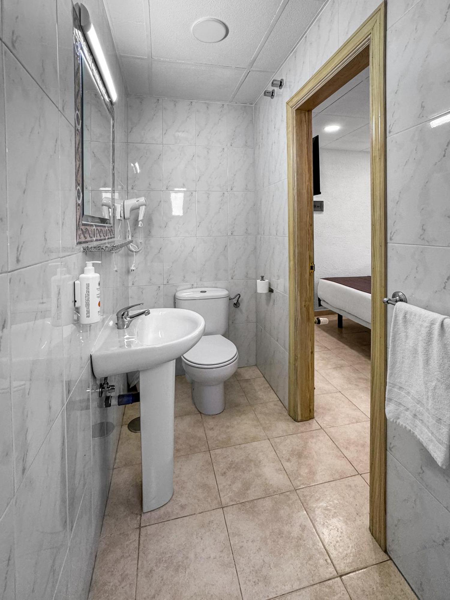 Hotel Vas Malaga Ciudad Esterno foto